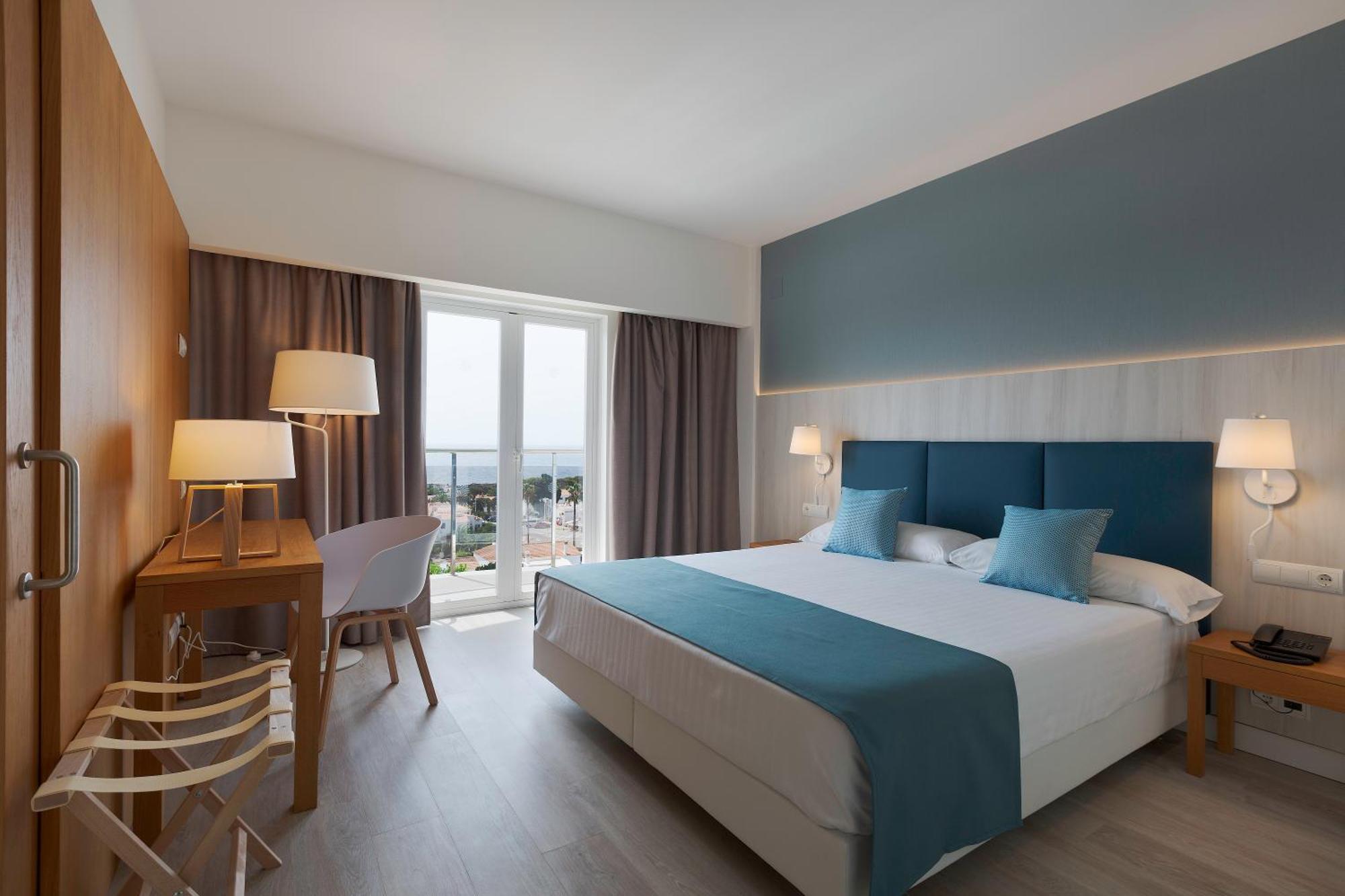 Alua Illa De Menorca Hotel S'Algar Ngoại thất bức ảnh